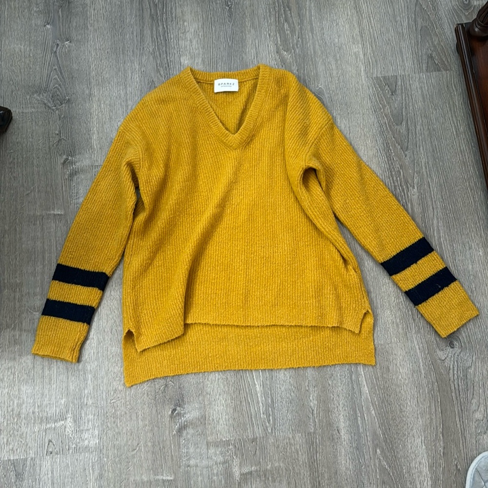 Sparkz Copenhagen Yellow Gold Renny V Neck Pullover Sweater
